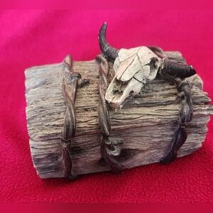 Steer Skull Horns Cow Bull Pens Trinkets Holder Barb Wire Western Style